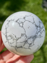 Load image into Gallery viewer, 5.6 Cm White Howlite Sphere