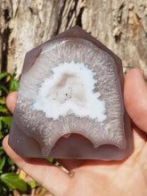 Load image into Gallery viewer, LARGE SPARKLING DRUZY AGATE GENERATOR