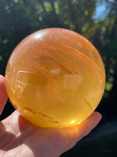 Load image into Gallery viewer, Beautiful A Grade Optical Golden Honey Calcite Sphere