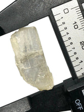 Load image into Gallery viewer, One (1) Natural Heliodor (Yellow Beryl) Raw Crystal