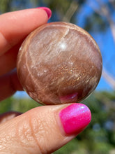 Load image into Gallery viewer, Beautiful Peach Moonstone with Sunstone Sphere