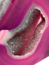 Load image into Gallery viewer, Large 13.6 Cm Pink Agate Druze Geode Cave