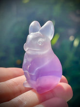 Load image into Gallery viewer, Hand Carved Lavender Fluorite Crystal Bunny Rabbit