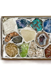 Load image into Gallery viewer, Deluxe Large Raw Crystal Specimen Box