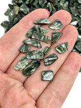 Load image into Gallery viewer, Tumbled A Grade Russian Seraphinite Crystal Chips (100g)